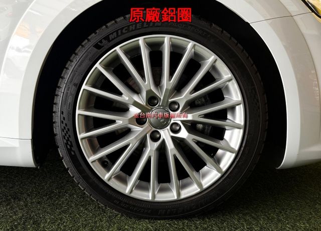 QUATTRO／4WD／僅跑【五萬】里程擔保【全車原鈑件】【TTRS方向盤】全數位儀表／電動升降尾翼／CARPLAY  第9張相片
