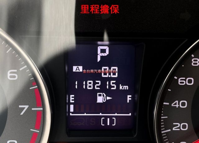 【一年跑不到一萬】里程擔保／電尾門／電動座椅／換檔撥片／定速／倒車顯影／導航／雙區恆溫／HID頭燈／車頂行李架【認證車】  第2張相片