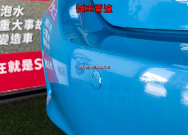 里程擔保【原廠保養】定速／盲點偵測／觸控螢幕／LED尾燈／藍牙系統／原廠鋁圈／恆溫空調／免鑰匙系統／倒車雷達【認證車】  第8張相片
