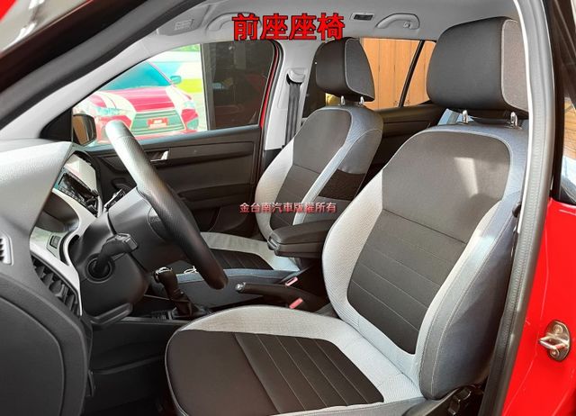 1.0T／僅跑【七萬】里程擔保【全車原鈑件】【配色黑車頂】【雙色內裝】定速／倒車顯影／CARPLAY／藍牙系統／IKEY  第10張相片