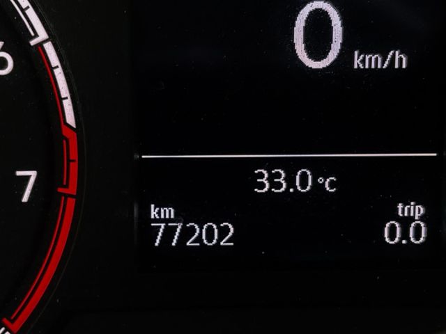 僅跑【七萬】里程擔保 【全車原鈑件】 雙區恆溫 ／定速／ CARPLAY ／免鑰匙系統／多媒體觸控螢幕／LED頭燈／藍牙  第2張相片