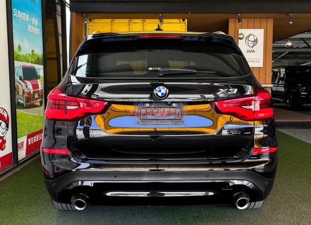 【新型】4WD／XDRIVE20I／里程擔保【全車原鈑件】【5AS】盲點／車道偏移／行人偵測／導航／CARPLAY／環景  第4張相片