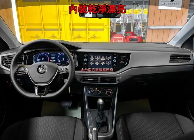 【全車原鈑件】僅跑【七萬】里程擔保【原廠保養】【選配數位儀表板】定速巡航／觸控螢幕／CARPLAY／藍牙系統／免鑰匙啟閉  第8張相片
