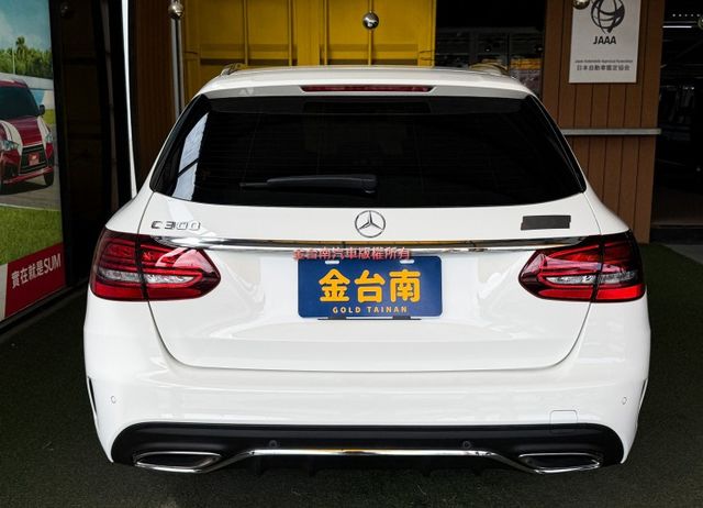 總代理【五門】僅跑【六萬】【全車原鈑件】【原廠保養】全景天窗／數位儀錶／AＭＧ鋁圈／環景／電尾門／盲點／ACC  第5張相片