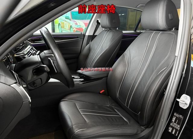 【新款520I】18年式／18年領牌／17年11月出廠／里程擔保【全車原鈑件】【5AS】選配大螢幕／無線充電板／電動尾門  第8張相片