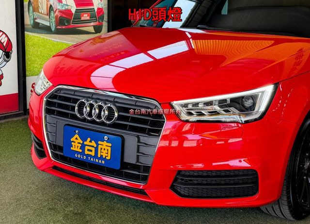 18年式【五門】跑少里程擔保【全車原鈑件】多媒體觸控螢幕／倒車顯影／導航／藍牙／HID頭燈／LED尾燈／ISOFIX  第6張相片