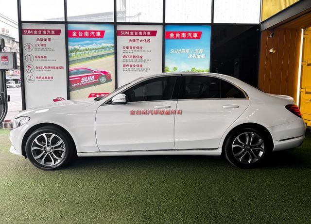 【全車原鈑件】里程擔保／定速／換檔撥片／藍牙系統／雙記憶座椅／自動停車／免鑰匙啟閉／LED頭尾燈／雙區恆溫／倒車顯影  第3張相片