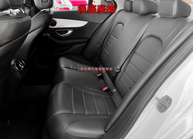 【全車原鈑件】里程擔保／定速／換檔撥片／藍牙系統／雙記憶座椅／自動停車／免鑰匙啟閉／LED頭尾燈／雙區恆溫／倒車顯影  第9張相片