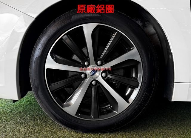 I-S【全車原鈑件】里程擔保／記憶座椅／雙電動椅／天窗／定速／換檔撥片／倒車顯影／藍牙／免鑰匙系統／LED頭燈  第7張相片