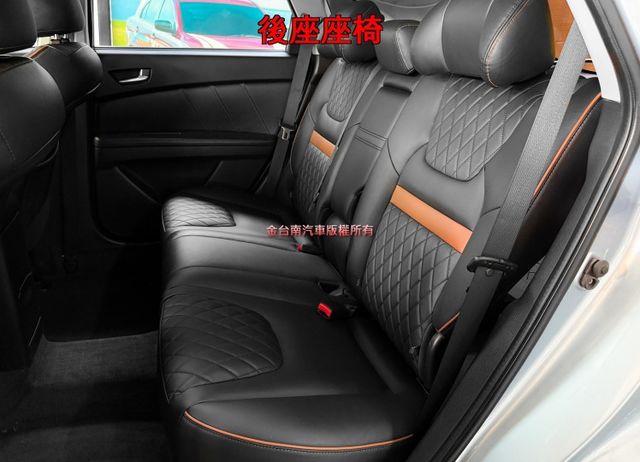 【魅力型】跑少里程擔保／天窗／抬頭顯示／衛星導航／定速／換檔撥片／環景／藍牙／免鑰匙系統／恆溫空調／前後雙雷達【認證車】  第12張相片