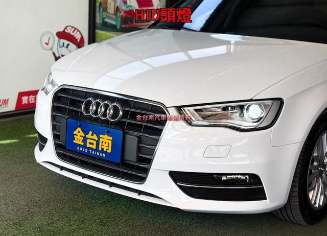 【五門】14年式／13年11月出廠／跑少里程擔保【全車原鈑件】【四輪全新胎】換檔撥片／定速／藍牙／雙區恆溫／HID頭燈  第5張相片