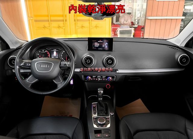 【五門】14年式／13年11月出廠／跑少里程擔保【全車原鈑件】【四輪全新胎】換檔撥片／定速／藍牙／雙區恆溫／HID頭燈  第8張相片