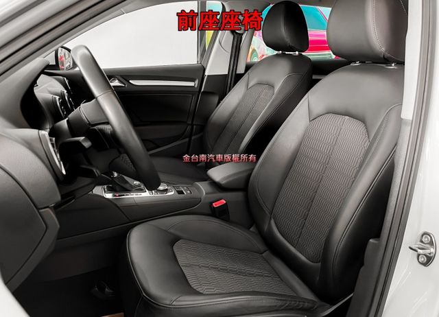 【五門】14年式／13年11月出廠／跑少里程擔保【全車原鈑件】【四輪全新胎】換檔撥片／定速／藍牙／雙區恆溫／HID頭燈  第9張相片