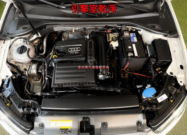 【五門】14年式／13年11月出廠／跑少里程擔保【全車原鈑件】【四輪全新胎】換檔撥片／定速／藍牙／雙區恆溫／HID頭燈  第19張相片