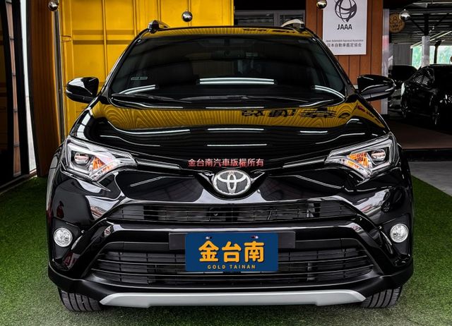 2.0影音特仕版／跑少里程擔保／​電動座椅／倒車顯影／數位電視／導航／藍牙／LED頭燈／雙區恆溫／免鑰匙系統【認證車】  第2張相片