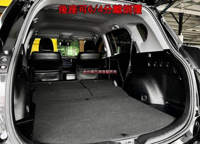 2.0影音特仕版／跑少里程擔保／​電動座椅／倒車顯影／數位電視／導航／藍牙／LED頭燈／雙區恆溫／免鑰匙系統【認證車】  第19張相片