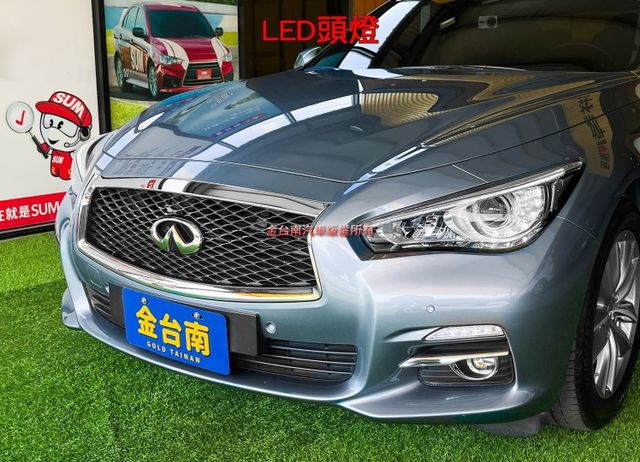 17年領牌／16年10月出廠／僅跑【八萬】里程擔保／天窗／定速／雙電動座椅／倒車顯影／雙區恆溫空調／免鑰匙系統【認證車】  第5張相片