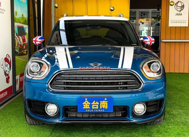 18年式／總代理【1.5T】里程擔保【原鈑件】【英國國旗車頂/後視鏡】【選配菱格座椅】電尾門／雙電動椅／氣氛燈／IKEY  第2張相片