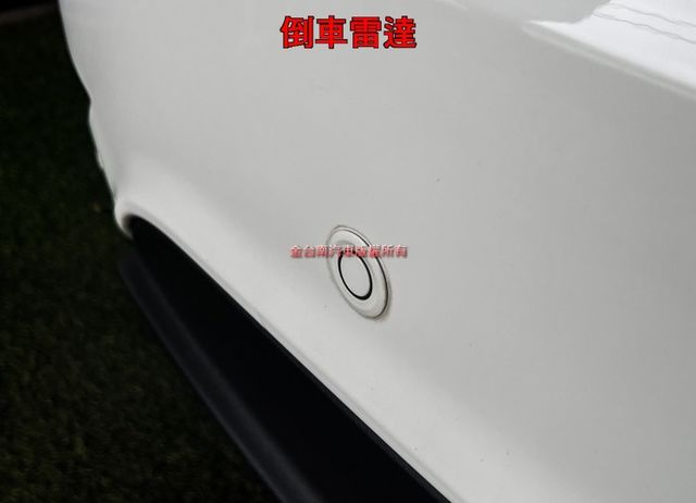 1.0渦輪【全車原鈑件】【四輪新胎】僅跑【三萬】里程擔保／免鑰匙系統／恆溫空調／藍牙／倒車雷達／光感應頭燈 /胎壓偵測  第7張相片