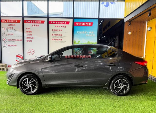 22年10月出廠【原廠保固至2026年10月】里程擔保【全車原鈑件】原廠鋁圈／全車九安／循跡防滑／停車輔助／光感應頭燈  第3張相片