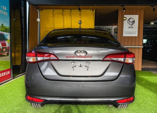 22年10月出廠【原廠保固至2026年10月】里程擔保【全車原鈑件】原廠鋁圈／全車九安／循跡防滑／停車輔助／光感應頭燈  第4張相片