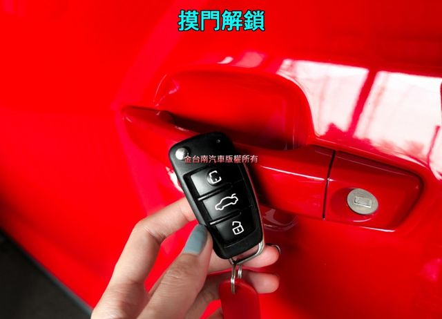 18年式／跑少里程擔保【全車原鈑件】定速／免鑰匙系統／停車輔助／藍牙系統／LED頭尾燈／雙區恆溫／循跡防滑／原廠鋁圈  第6張相片