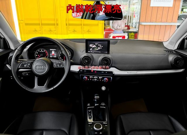 18年式／跑少里程擔保【全車原鈑件】定速／免鑰匙系統／停車輔助／藍牙系統／LED頭尾燈／雙區恆溫／循跡防滑／原廠鋁圈  第8張相片