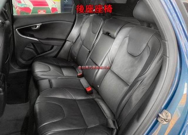 16年式【T3／1.5T新式引擎】里程擔保【原鈑件】盲點／自動停車／快撥／記憶座椅／雙電動椅／定速／倒車顯影／免鑰匙系統  第9張相片