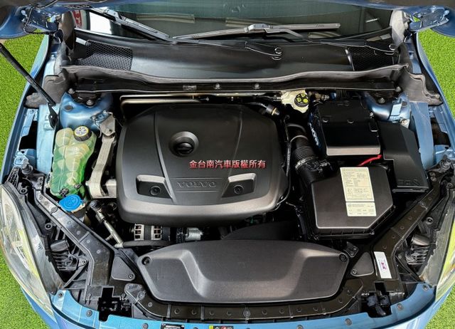 16年式【T3／1.5T新式引擎】里程擔保【原鈑件】盲點／自動停車／快撥／記憶座椅／雙電動椅／定速／倒車顯影／免鑰匙系統  第18張相片