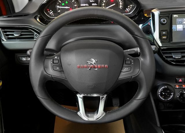 PureTech【1.2T】僅跑【三萬】里程擔保【全車原鈑件】【原廠保養】全景天窗／定速巡航／藍牙／倒車顯影／停車輔助  第11張相片