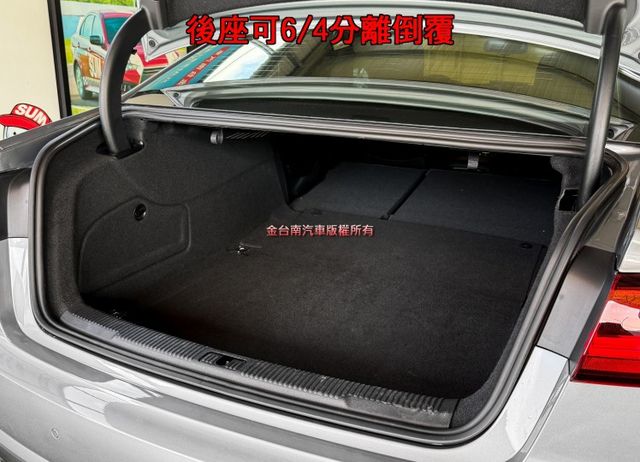 16年式【40TFSI】里程擔保【原鈑件】【天窗】【電尾門】虛擬駕駛座艙／快撥／定速／記憶椅／導航／倒車顯影／雙區恆溫  第18張相片