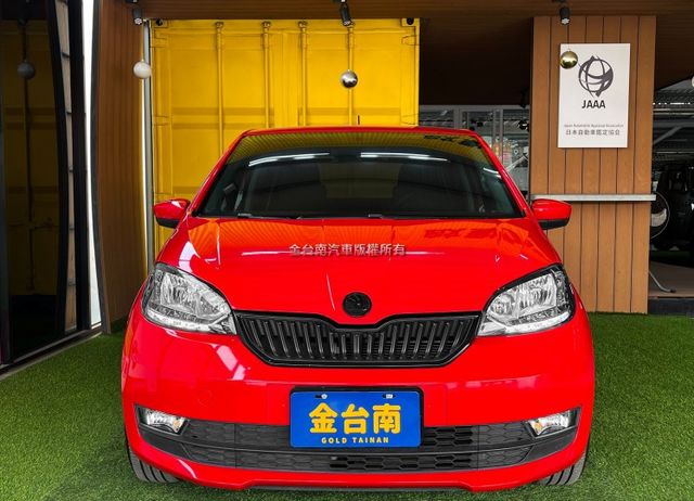 18年式／2017年11月出廠／里程擔保【全車原鈑件】胎壓偵測／音響快控／鋁圈／ISOFIX／後座可分離倒覆【內外漂亮】  第2張相片