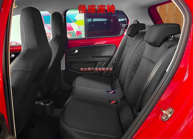 18年式／2017年11月出廠／里程擔保【全車原鈑件】胎壓偵測／音響快控／鋁圈／ISOFIX／後座可分離倒覆【內外漂亮】  第12張相片