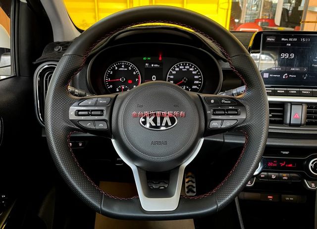 GT-LINE／僅跑【六萬】里程擔保【全車原鈑件】【原廠保養】 免鑰匙系統／定速／倒車顯影／CARPLAY／恆溫空調  第10張相片