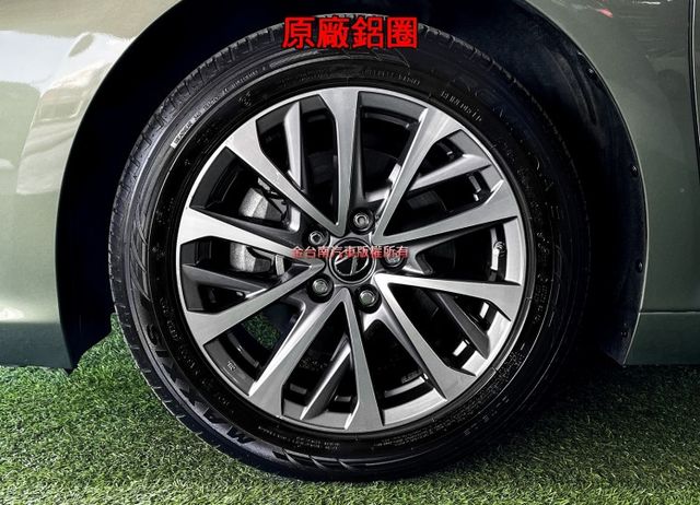 ES200／里程擔保【全車原鈑件】天窗／盲點／ACC／車道偏移／煞停輔助／ CARPLAY／免鑰匙系統／雙電熱椅／快撥  第6張相片