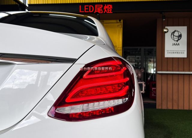 【總代理】僅跑【六萬】里程擔保【全車原鈑件】​自動停車／煞停輔助／換檔撥片／定速／雙記憶椅／倒車顯影／衛星導航／雙區恆溫  第7張相片