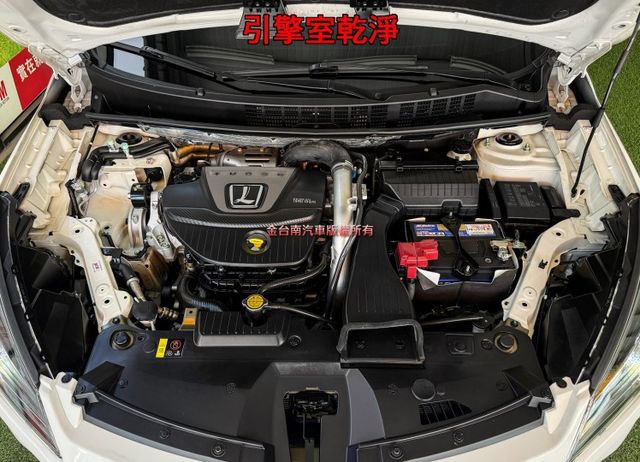 【藍調環景版】僅跑【三萬】里程擔保【全車原鈑件】【原廠保養】【自動停車】換檔撥片／定速／電動尾門／藍牙／導航／恆溫空調  第19張相片