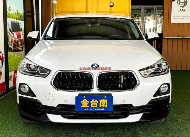 跑少里程擔保【全車原鈑件】【5AS】【抬頭顯示】【M版方向盤】車道偏移／行人偵測／電動尾門／定速／記憶椅／雙電動椅／導航  第2張相片