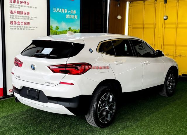 跑少里程擔保【全車原鈑件】【5AS】【抬頭顯示】【M版方向盤】車道偏移／行人偵測／電動尾門／定速／記憶椅／雙電動椅／導航  第4張相片