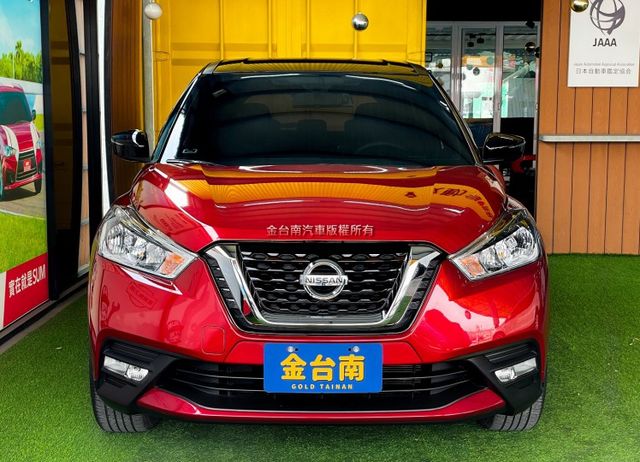 21年10月出廠【配色黑車頂】僅跑【三萬】里程擔保【全車原鈑件】【原廠保養】抬頭顯示／倒車顯影／CARPLAY／藍牙  第2張相片