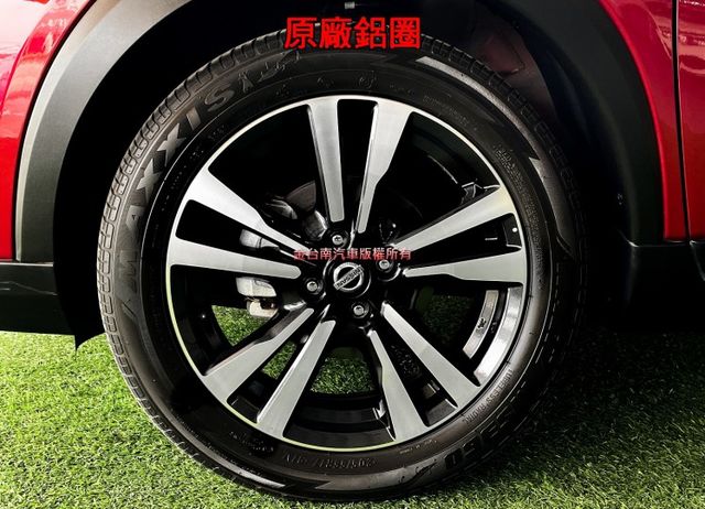 21年10月出廠【配色黑車頂】僅跑【三萬】里程擔保【全車原鈑件】【原廠保養】抬頭顯示／倒車顯影／CARPLAY／藍牙  第8張相片