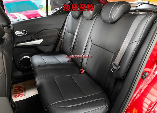 21年10月出廠【配色黑車頂】僅跑【三萬】里程擔保【全車原鈑件】【原廠保養】抬頭顯示／倒車顯影／CARPLAY／藍牙  第11張相片