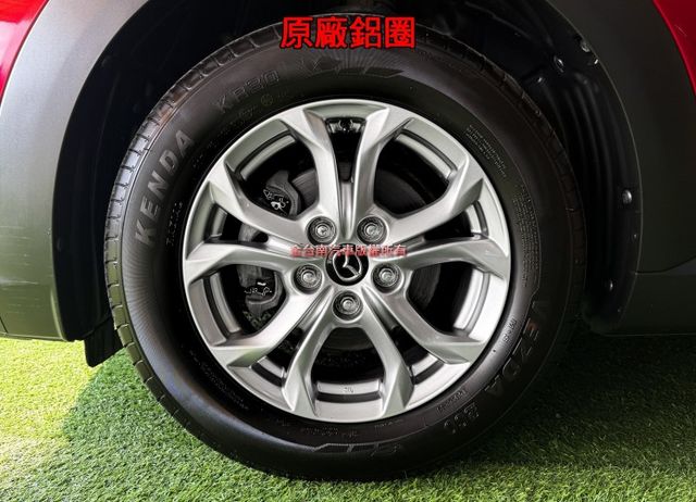 跑少里程擔保 【全車原鈑件】盲點偵測／倒車顯影／免鑰匙啟閉／藍牙／恆溫空調／電子手煞車／自動駐車／駕駛模式／循跡防滑  第8張相片