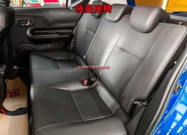 里程擔保／定速／盲點偵測【多媒體觸控螢幕】CARPLAY／倒車顯影／免鑰匙系統／藍牙／恆溫空調／鋁圈／循跡防滑【認證車】  第5張相片