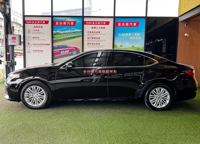 ES350【旗艦版】跑少里程擔保【全車原鈑件】全景天窗／電動尾門／ML音響／三區恆溫／雙記憶椅／雙通風椅／導航／車道偏移  第3張相片