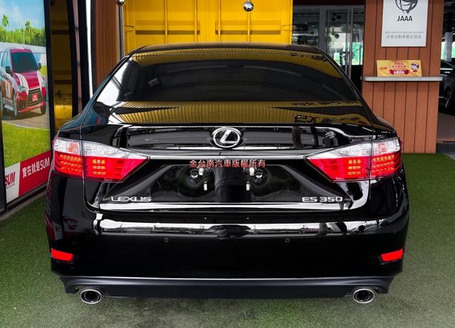 ES350【旗艦版】跑少里程擔保【全車原鈑件】全景天窗／電動尾門／ML音響／三區恆溫／雙記憶椅／雙通風椅／導航／車道偏移  第4張相片
