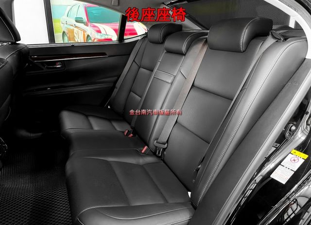 ES350【旗艦版】跑少里程擔保【全車原鈑件】全景天窗／電動尾門／ML音響／三區恆溫／雙記憶椅／雙通風椅／導航／車道偏移  第10張相片