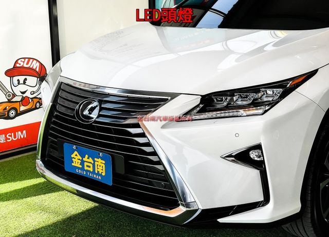 RX200T／僅跑【七萬】里程擔保【原廠保養】天窗／抬頭顯示／ACC／盲點／車道偏移／電尾門／記憶椅／雙通風椅【認證車】  第4張相片