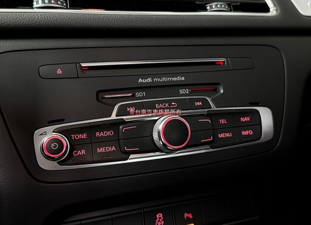 17年式／35TFSI QUATTRO／16年12月出廠／里程擔保【原鈑件】快撥／定速／導航／電動尾門／雙電動椅  第16張相片