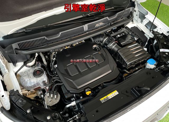 【七人座】僅跑【一萬】【原鈑件】【原廠保固至2028】數位化儀錶／全方位智駕科技輔助／快撥／盲點／ACC／CARPLAY  第19張相片